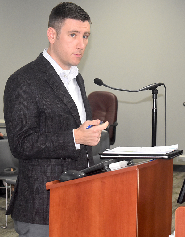 Chamber President/CEO updates council on mall power situation | News, Sports, Jobs - Vimarsana News
